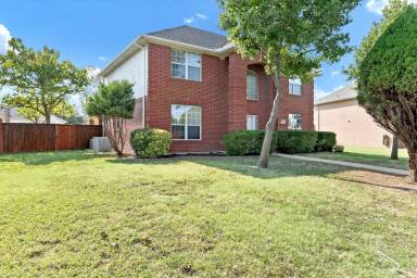 Main picture of 3803 Farmington Dr