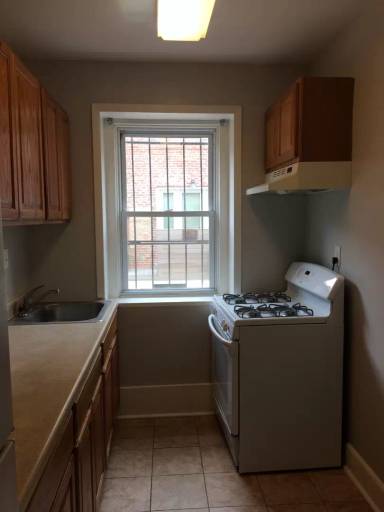 Main picture of 1809 20th St NW