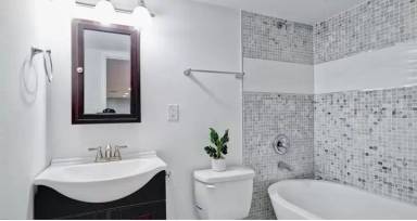 Main picture of 1524 S St SE