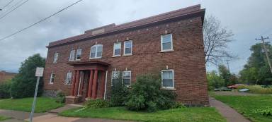 Main picture of 305 N 12th Ave E