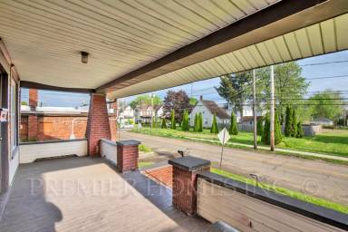 Main picture of 2613 4th St NW