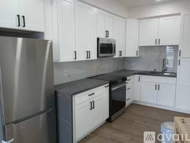 Main picture of 2340 Tampa Ave