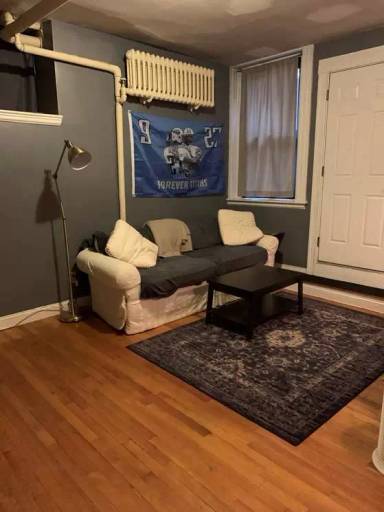 Main picture of 583 Beacon St