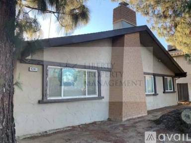 Main picture of 4281 N Chestnut Ave