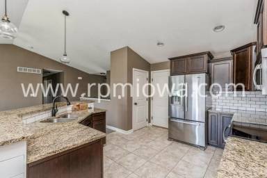 Main picture of 3709 NW Kline St