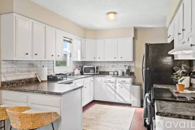 Main picture of 1709 S Annway Dr