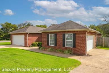 Main picture of 564 Rose Cottage Cir