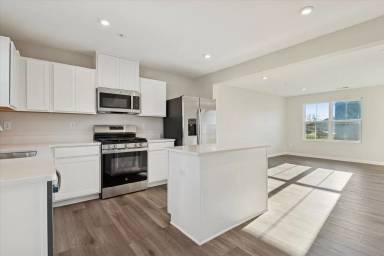Main picture of 15 Rose Glen Ct