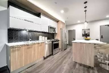 Main picture of Millennium on LaSalle