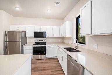 Main picture of 5616 E Brennan Dr