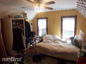 Main picture of 47 - 49 Fairbanks St