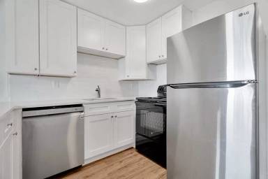 Main picture of 6701 S West Shore Blvd