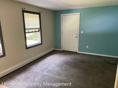 Main picture of 100 NE Pond Rd