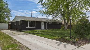 Main picture of 755 W 255 N