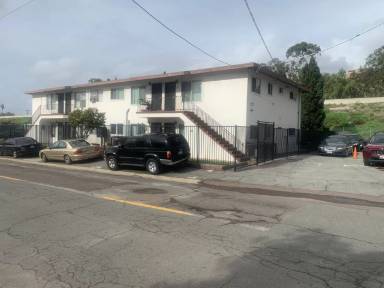 Main picture of 7500 North Ave