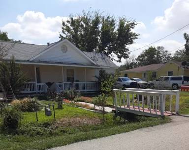Main picture of 5220 Gwenn Ln