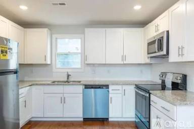 Main picture of 2213 Fitzgerald Ave