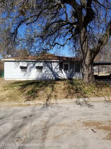 Main picture of 417 Throckmorton St