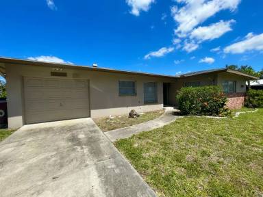 Main picture of 10210 McGregor Blvd
