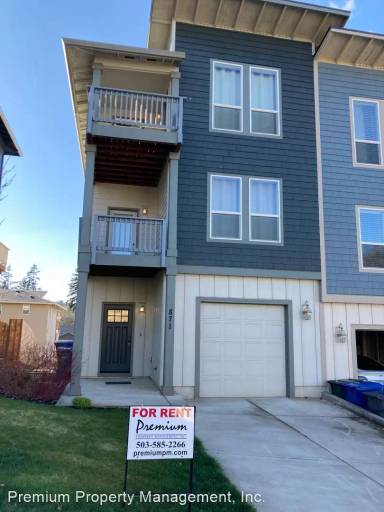 Main picture of 814 Crouchen St NW