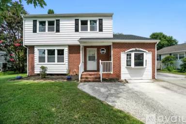 Main picture of 35 Hidalgo Dr