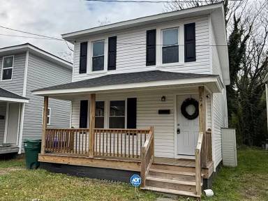 Main picture of 124 Halifax St