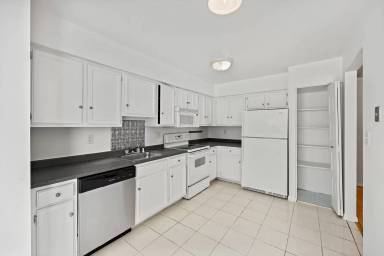Main picture of 11410 Locustdale Ter