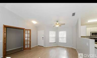 Main picture of 320 116th St E