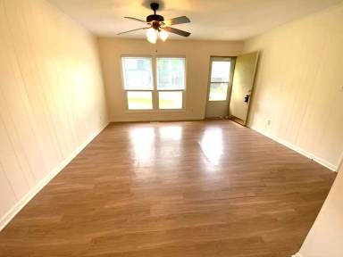 Main picture of 606 Nunn St