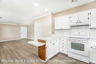 Main picture of 1416 E Ocean View Ave