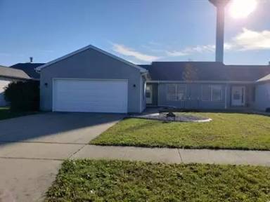 Main picture of 2002C Middletown Dr