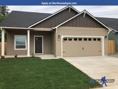 Main picture of 795 Nicholas Lee Dr