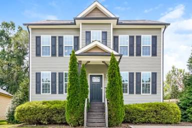 Main picture of 332 Chamberlain Dr