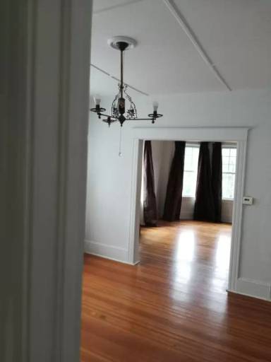 Main picture of 446 Tyler St