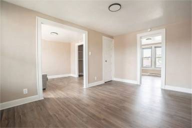 Main picture of 1918 West Washington Street - 2T