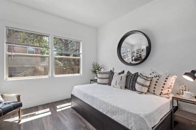 Main picture of 1633 17th Ave