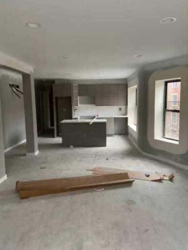 Main picture of 4830 S Drexel Blvd