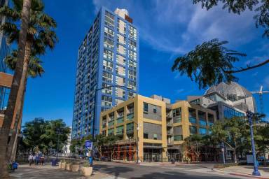 Main picture of Eleventh Avenue