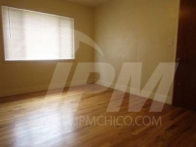 Main picture of 228 W 6th Ave
