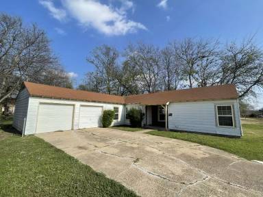 Main picture of 1611 Alamo Ave