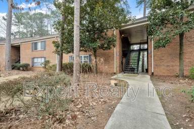 Main picture of 2076 Montreat Cir