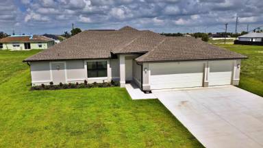 Main picture of 23 NW 8th Pl