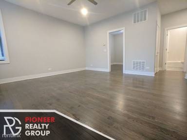 Main picture of 2618-26 N Rockwell St