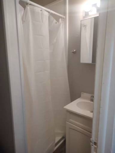 Main picture of 1206 S Madison St