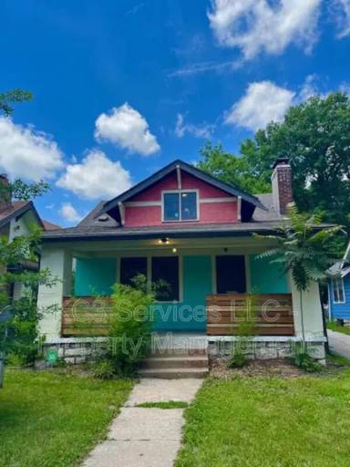 Main picture of 5842 Euclid Ave