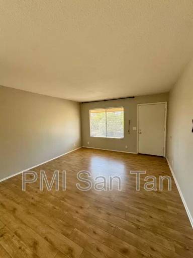 Main picture of 1265 N Granite Reef Rd