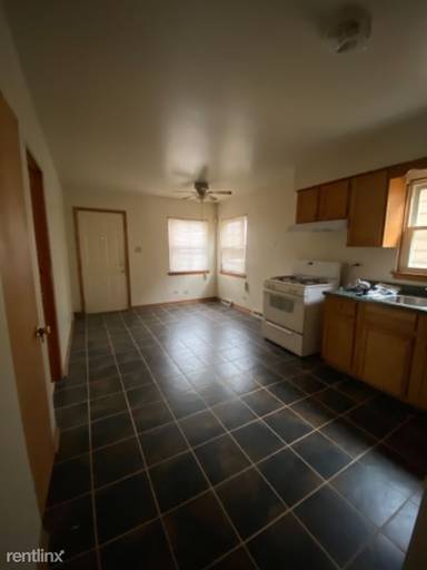 Main picture of 301 W 118th St