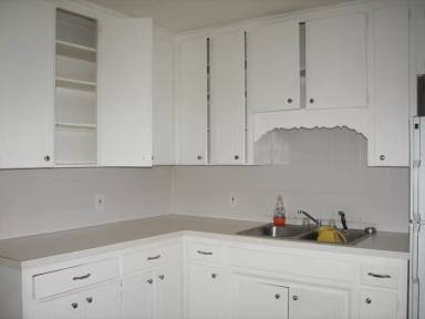 Main picture of 929 N Locust Ln