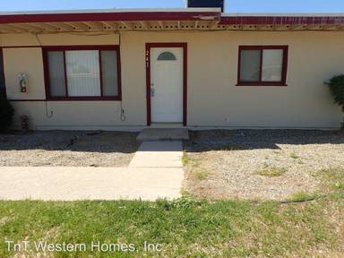 Main picture of 241 Oasis Dr