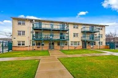 Main picture of 3737 W 63rd St